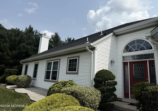 Photo 4 of Sale Pending at 8 Clermont Ct, Manchester Township, NJ 08759 | MLS# 22625210 | Listing updated on 2026-08-28