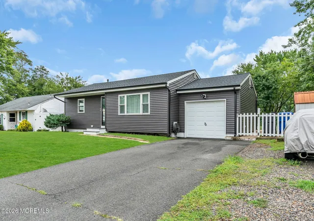 2nd image of 893 Egret Dr, Toms River, NJ 08753 | MLS# 22625241