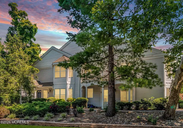 1st image of 6 Tulip Ln, Freehold, NJ 07728 | MLS# 22625738
