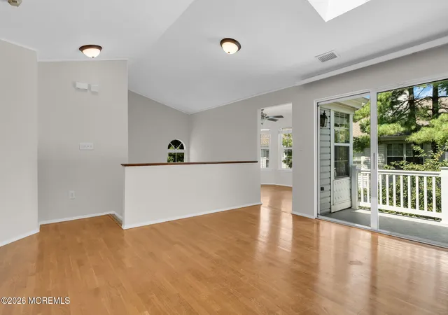 5th image of 6 Tulip Ln, Freehold, NJ 07728 | MLS# 22625738