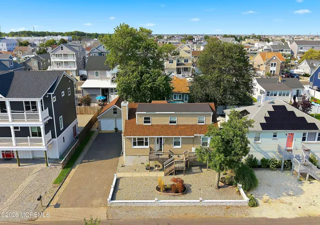 3rd image of 48 Bay Shore Dr, Toms River, NJ 08753 | MLS# 22625277