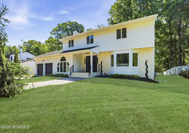 3rd image of 331 Gordons Corner Rd, Manalapan, NJ 07726 | MLS# 22625245
