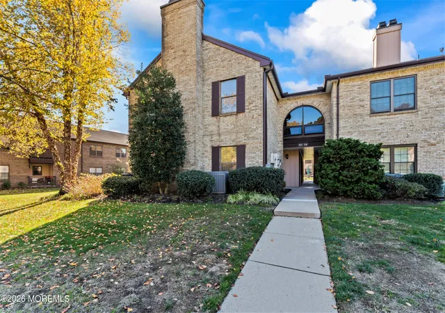 2nd image of 708 Wellington Pl, Matawan, NJ 07747 | MLS# 22625377