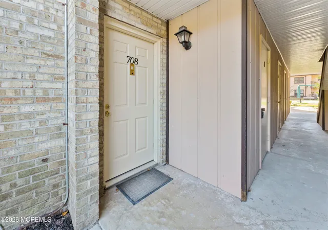 5th image of 708 Wellington Pl, Matawan, NJ 07747 | MLS# 22625377