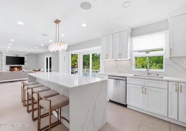 Photo 4 of Single family home for sale at 445 Slocum Pl, Oakhurst, NJ 07755 | MLS# 22625287 | Listing updated on 2026-09-08