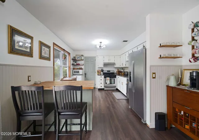 Photo 4 of Single family home for sale at 526 Elwood St, Forked River, NJ 08731 | MLS# 22625282 | Listing updated on 2026-09-25