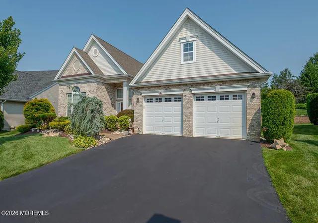 3rd image of 19 Troon Ct, Monroe Township, NJ 08831 | MLS# 22625405