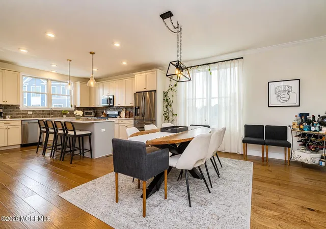 Listing Photo 5 - Condo for sale in building located at 7 Raritan Cvs, Keyport, NJ 07735