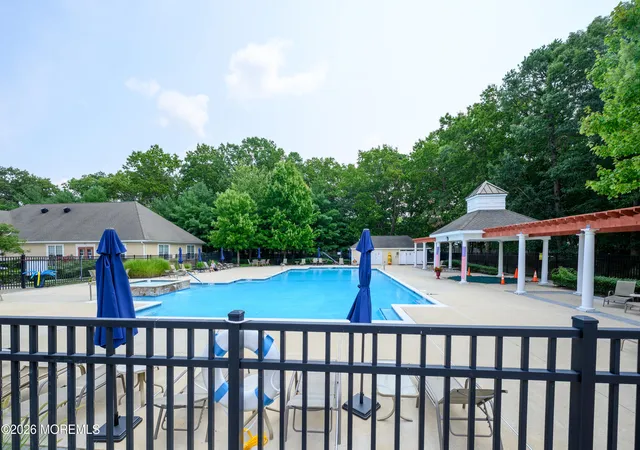 31st image of 633 Sophee Ln, Lakewood, NJ 08701 | MLS# 22625360