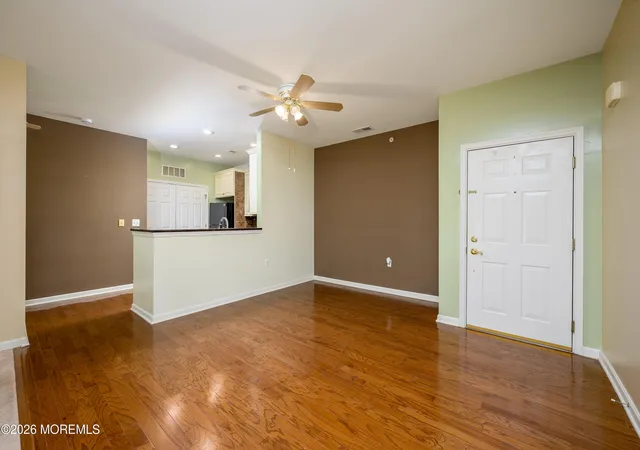 5th image of 633 Sophee Ln, Lakewood, NJ 08701 | MLS# 22625360