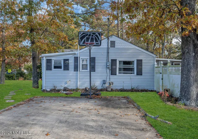 19th image of 2 Central Ave, Waretown, NJ 08758 | MLS# 22625416