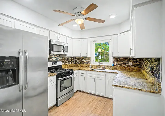 Photo 4 of Single family home for sale at 3 Whitaker Dr, Toms River, NJ 08757 | MLS# 22625407 | Listing updated on 2026-08-21
