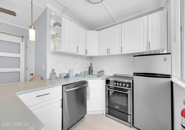 5th image of 28 Fremont Ave, Seaside Heights, NJ 08751