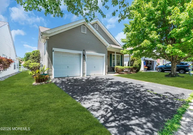 2nd image of 82 Robin Ln, Barnegat, NJ 08005 | MLS# 22625489