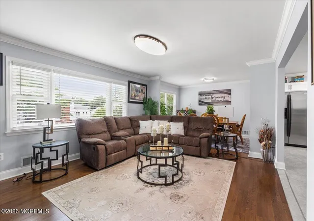 3rd image of 111 Oak Ridge Pkwy, Toms River, NJ 08755 | MLS# 22625544