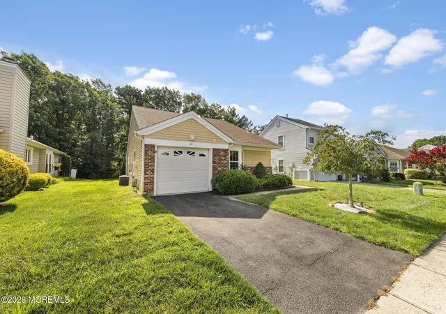 Photo 3 of Single family home for sale at 40 Pine Oak Blvd, Barnegat, NJ 08005 | MLS# 22625565 | Listing updated on 2026-08-16