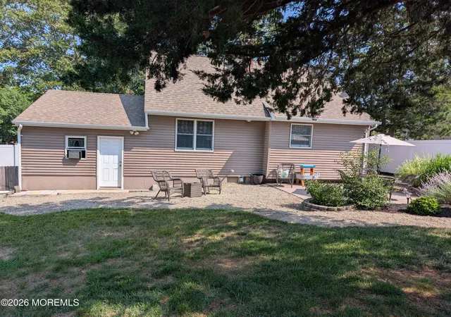 3rd image of 1 Fairway Dr, Toms River, NJ 08753 | MLS# 22625584