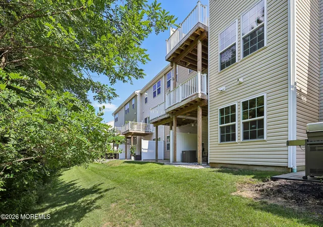 2nd image of 144 Waypoint Dr, Eatontown, NJ 07724