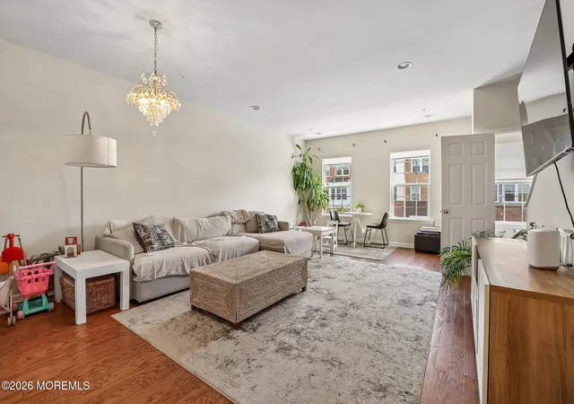 5th image of 144 Waypoint Dr, Eatontown, NJ 07724