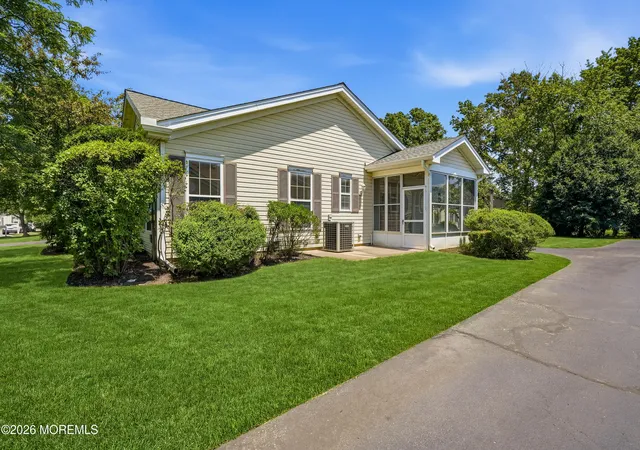 3rd image of 83 Jadelawns Dr, Lakewood, NJ 08701 | MLS# 22625673