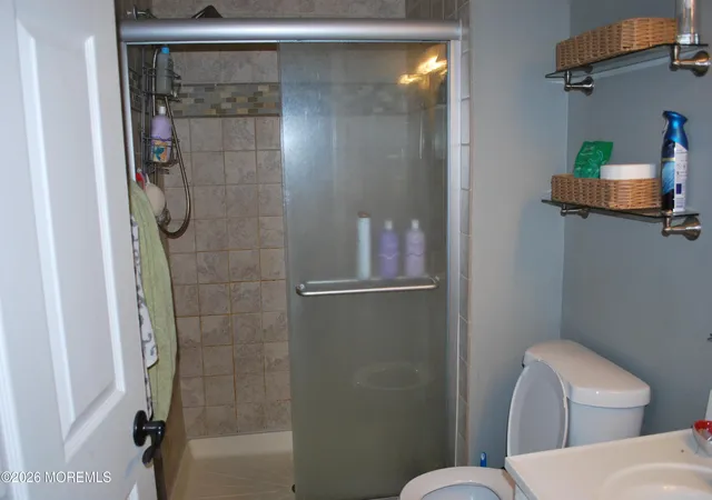 2nd image of 5 Powell Ct, Hightstown, NJ 08520