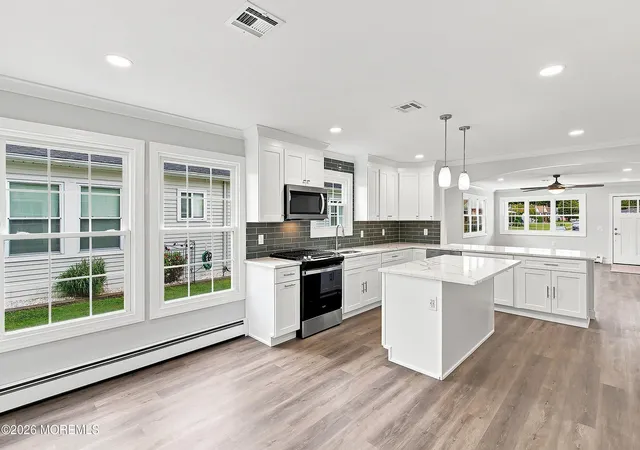5th image of 374 Port Royal Dr, Toms River, NJ 08757 | MLS# 22625784