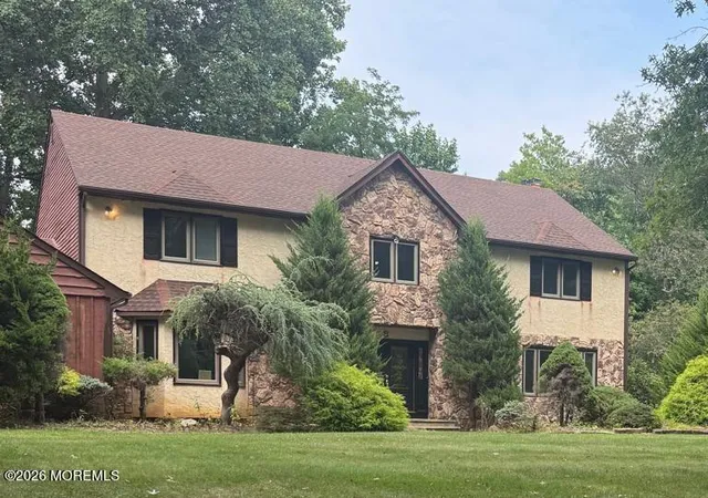 1st image of 8 Delwood Dr, Holmdel, NJ 07733 | MLS# 22625729