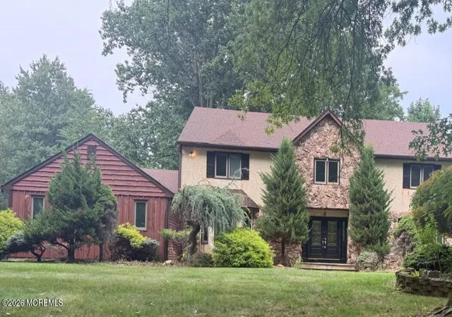 3rd image of 8 Delwood Dr, Holmdel, NJ 07733 | MLS# 22625729