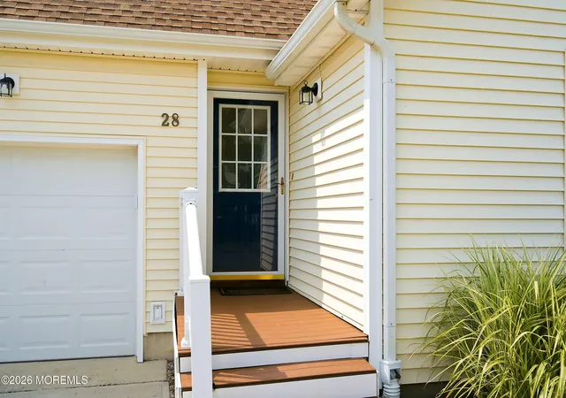 5th image of 28 Harbor View Ln, Toms River, NJ 08753 | MLS# 22625718
