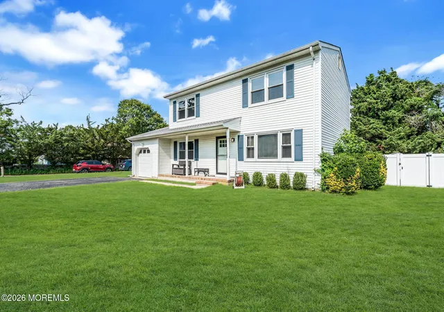 Photo 2 of Single family home for sale at 390 Mamie Dr, Brick, NJ 08723 | MLS# 22625763 | Listing updated on 2026-09-16