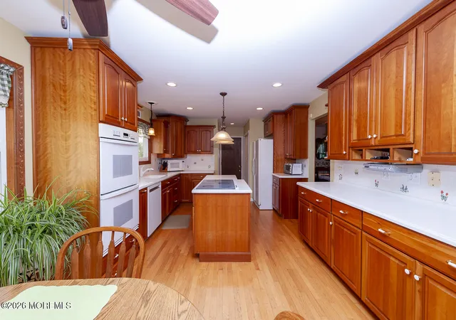 4th image of 106 Chesterfield Jacobstown Rd, Wrightstown, NJ 08562 | MLS# 22625893