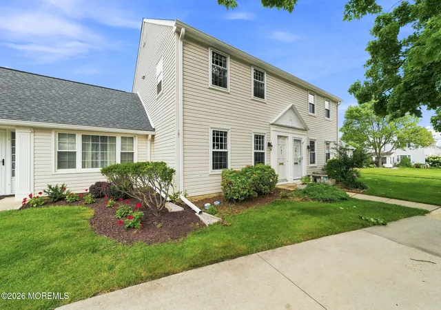 3rd image of 13 Sussex Wy #13C, Monroe Township, NJ 08831 | MLS# 22625861