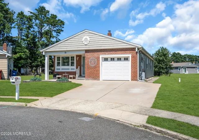 3rd image of 18 Burgess Ct, Toms River, NJ 08757 | MLS# 22625854