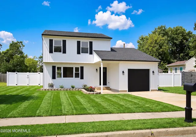 2nd image of 14 Cumberland Dr, Brick, NJ 08723 | MLS# 22625889