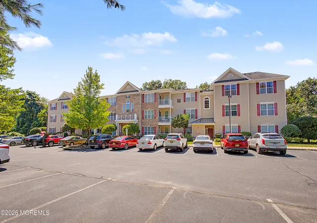 30th image of 422 Sophee Ln, Lakewood, NJ 08701 | MLS# 22625880