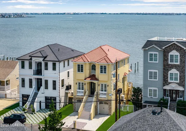 1st image of 657 Bayview Dr, Toms River, NJ 08753 | MLS# 22625902