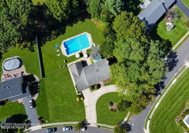 3rd image of 7 Porsche Dr, Matawan, NJ 07747 | MLS# 22625907