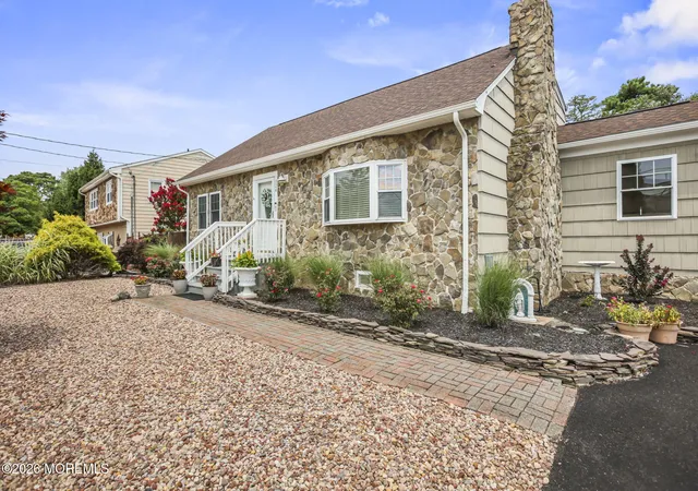 Photo 2 of Single family home for sale at 124 Queen Ann Rd, Brick, NJ 08723 | MLS# 22626024 | Listing updated on 2026-09-14