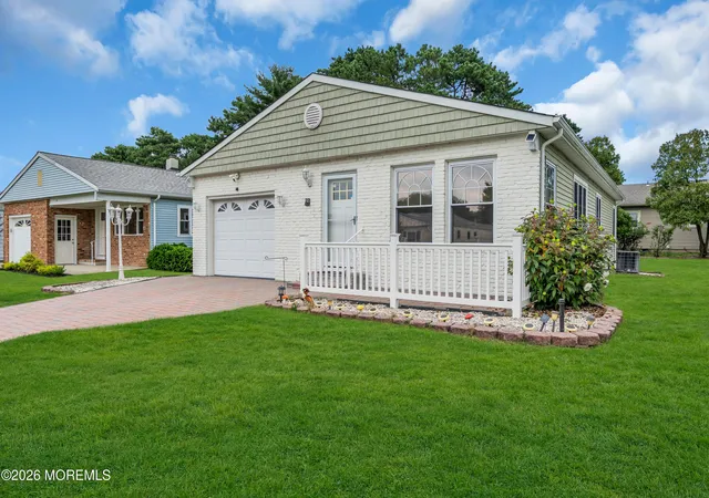 Photo 2 of Single family home for sale at 20 Camrose St, Toms River, NJ 08757 | MLS# 22626003 | Listing updated on 2026-10-04