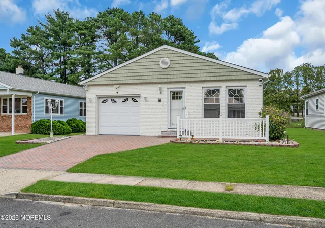 Photo 3 of Single family home for sale at 20 Camrose St, Toms River, NJ 08757 | MLS# 22626003 | Listing updated on 2026-10-04