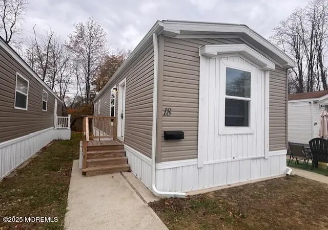 1st image of 18 John St, Hazlet, NJ 07730 | MLS# 22625941