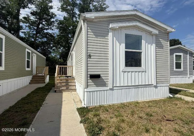 1st image of 8 John St, Keansburg, NJ 07734 | MLS# 22625942