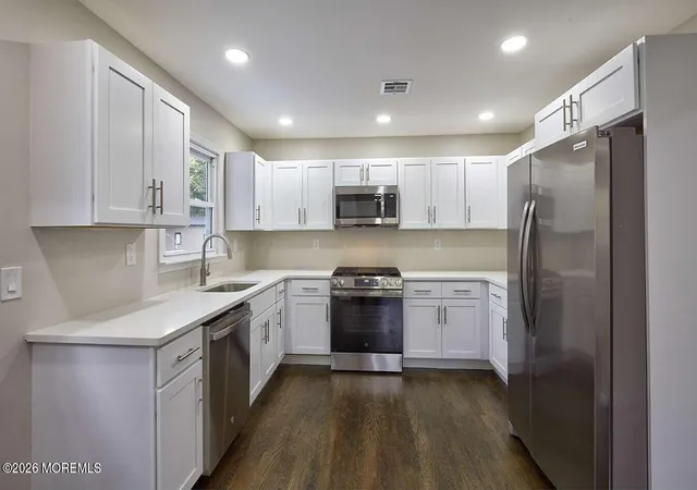 Photo 2 of Single family home for sale at 560 Garrett Hl Blvd, Belford, NJ 07718 | MLS# 22625955 | Listing updated on 2026-09-04