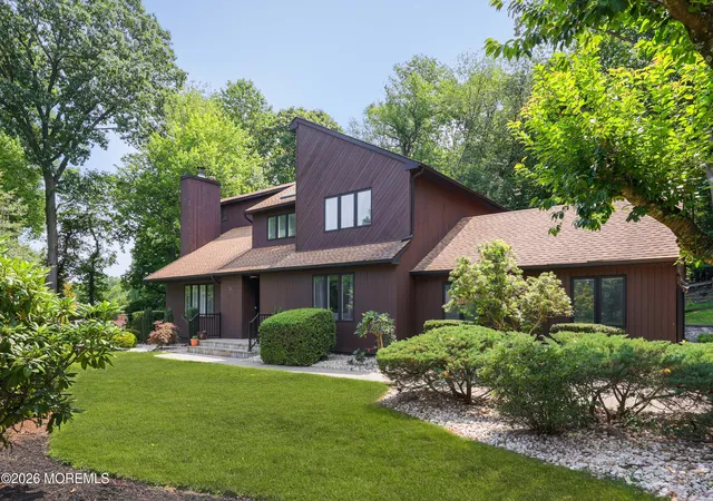 2nd image of 18 Constitution Dr, Leonardo, NJ 07737 | MLS# 22625963