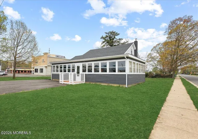 3rd image of 506 Lloyd Rd, Toms River, NJ 08753 | MLS# 22625972
