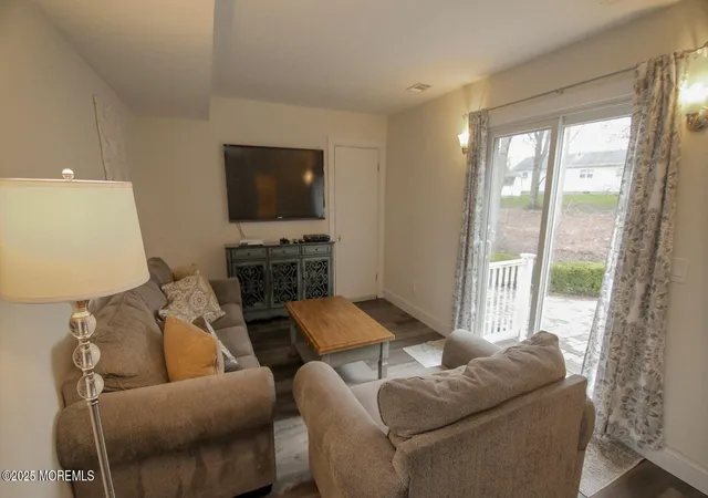 5th image of 35 Birmingham Dr, Manalapan, NJ 07726 | MLS# 22626029