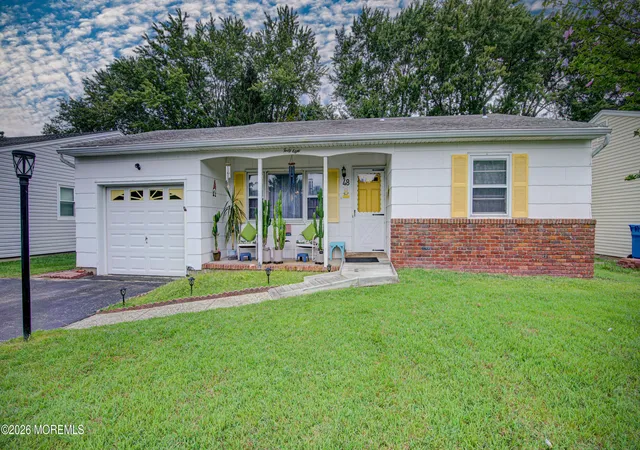 2nd image of 48 Northumberland Dr, Toms River, NJ 08757 | MLS# 22626031