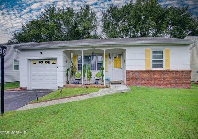 Photo 3 of Single family home for sale at 48 Northumberland Dr, Toms River, NJ 08757 | MLS# 22626031 | Listing updated on 2026-09-14