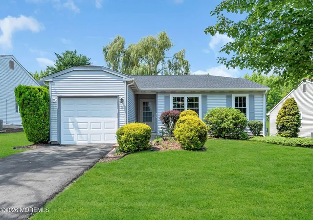 1st image of 5 Lakeview Dr, Marlboro, NJ 07746 | MLS# 22626065