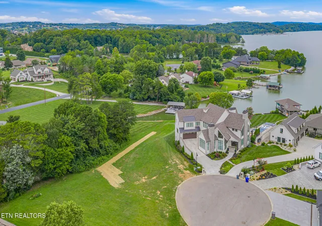 Photo 3 of Sale Pending at 1607 Yachtsman Way, Knoxville, TN 37922 | MLS# 1120965 | Listing updated on 2026-09-18
